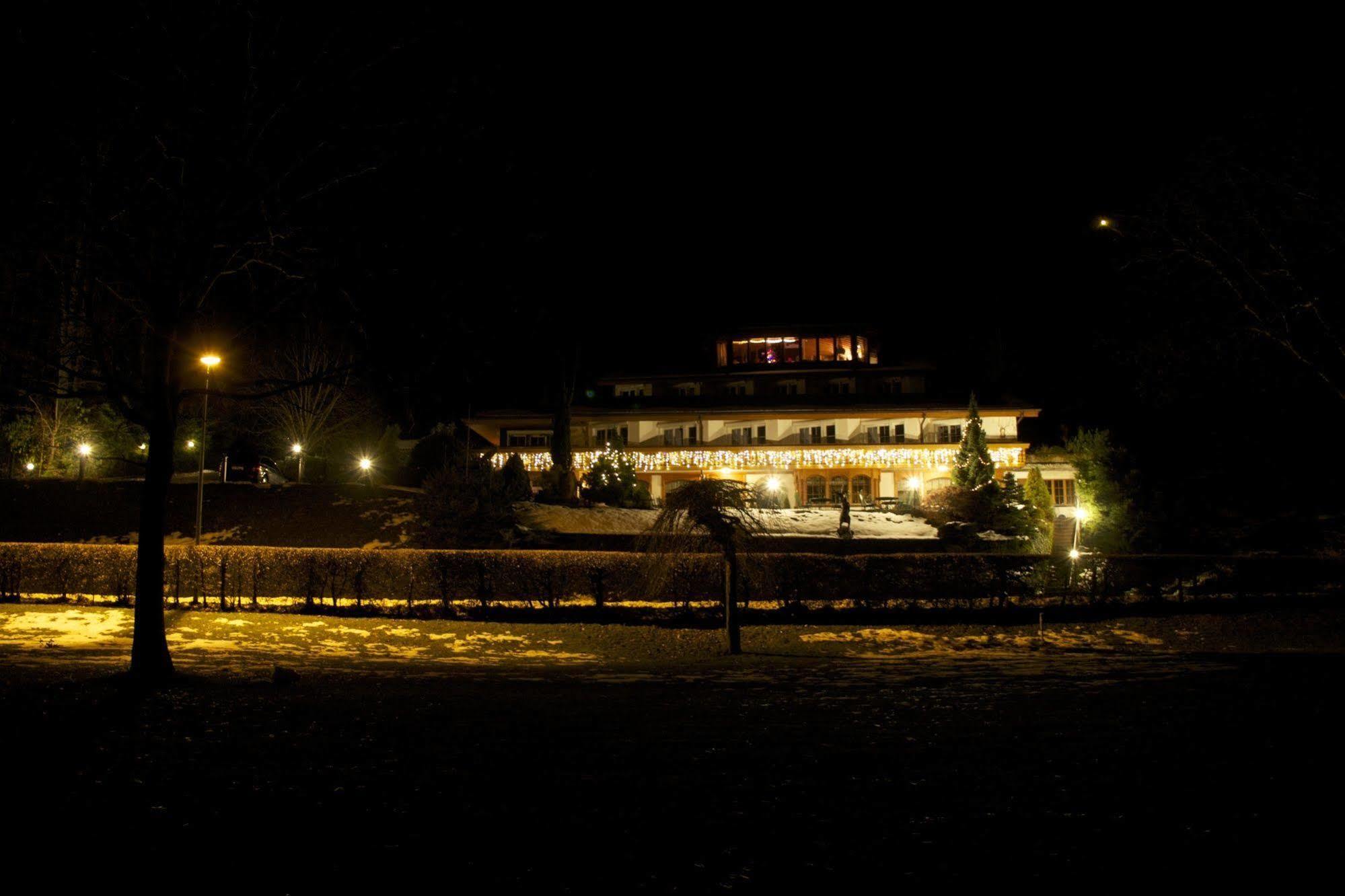 Seehotel Boutique Jägerhof-Hubertus Faulensee Exterior foto